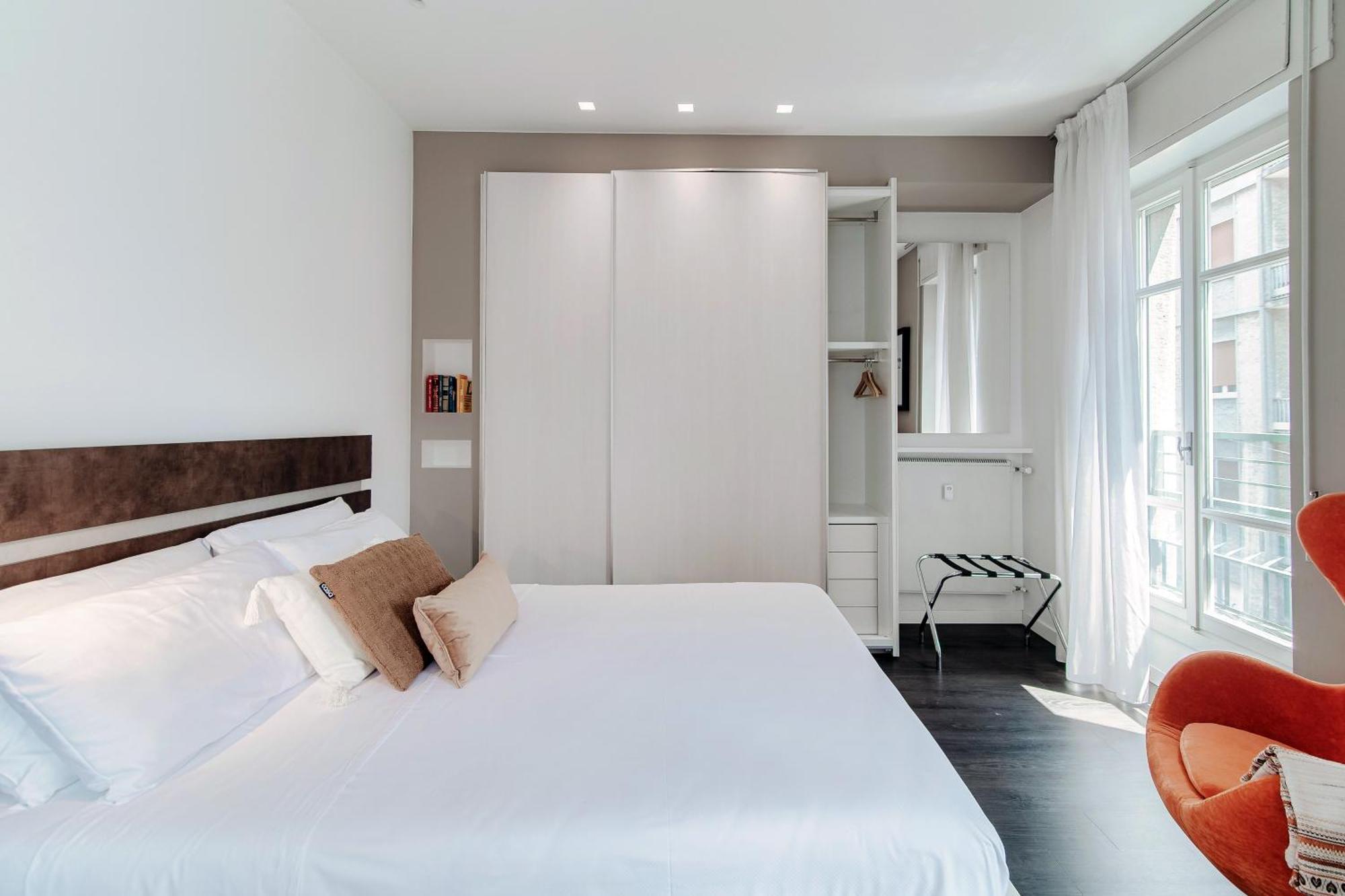 Rezzonico Suites - By MyhomeinКомо Экстерьер фото